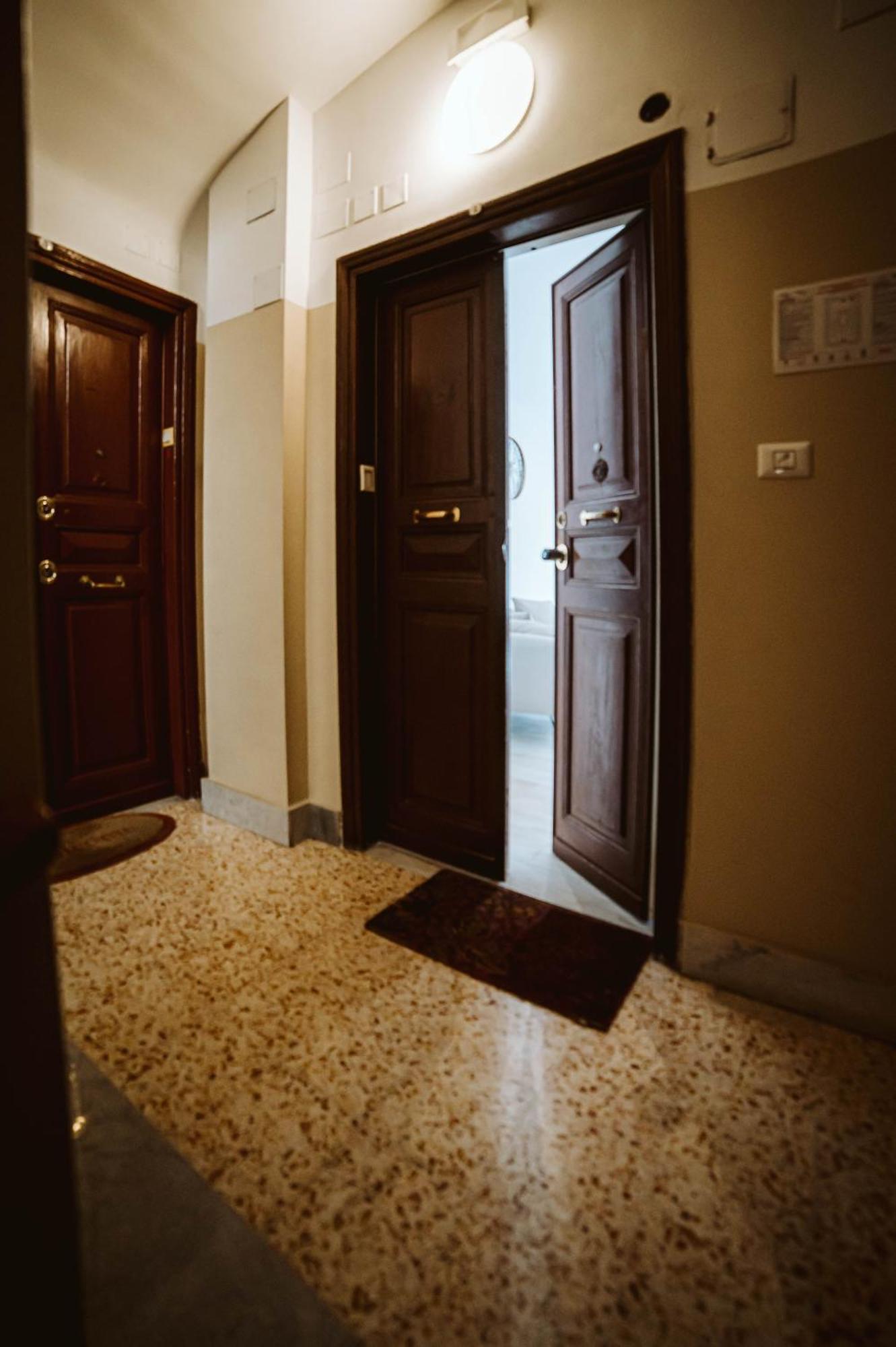 Colosseo Cozy Rooms B&B Рим Экстерьер фото